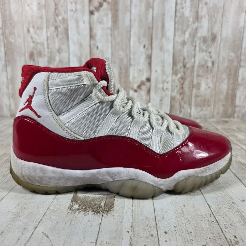 Air Jordan 11 Retro Cherry 2022 White Varsity Red CT8012-116 Mens Size 9